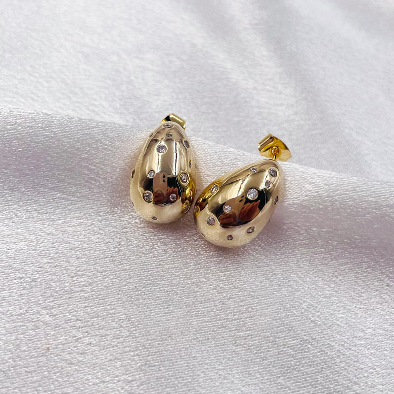 Metal Drops with Rhinestones Earrings