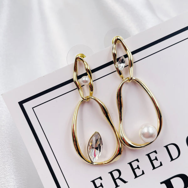 Irregular Oval Shapes with Pearl and Rhinestone Earrings