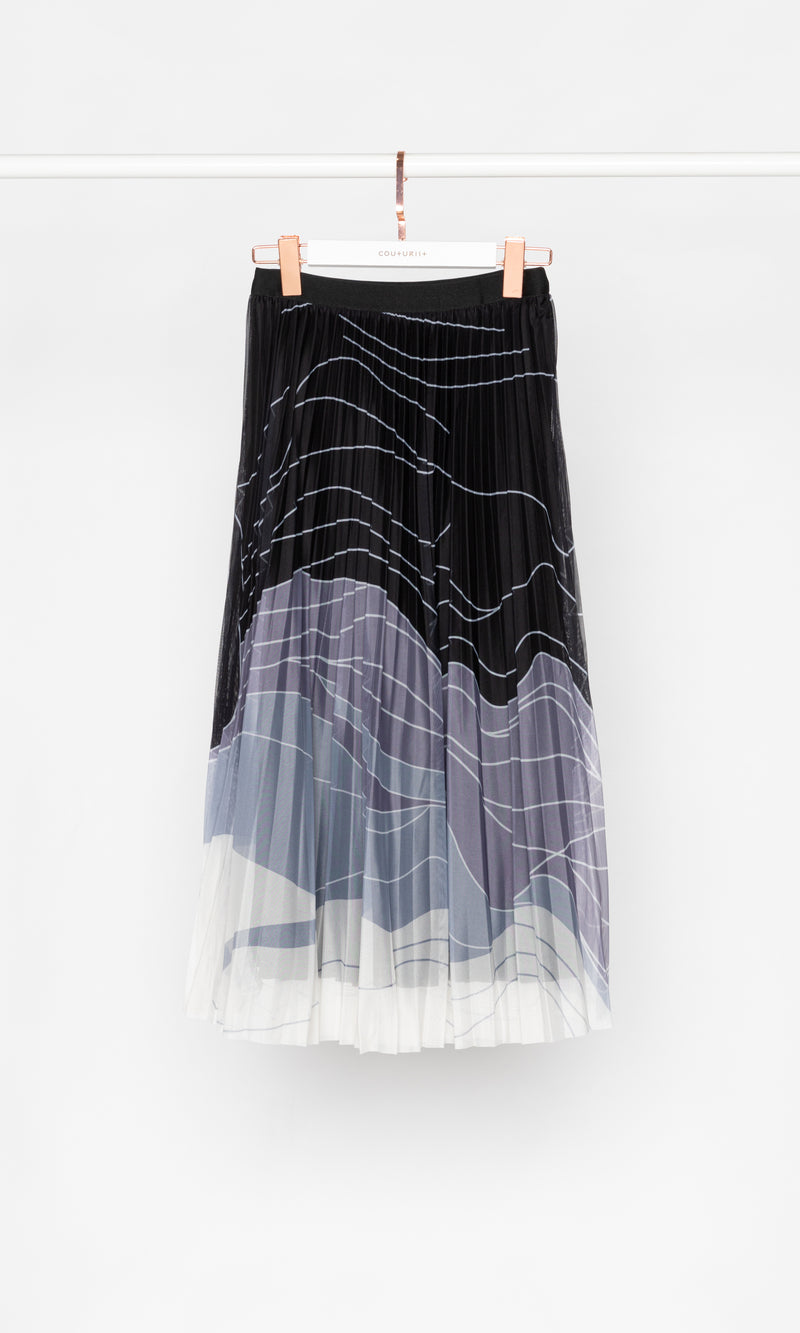 Color Blocks with Line Pattern Pleated Skirt