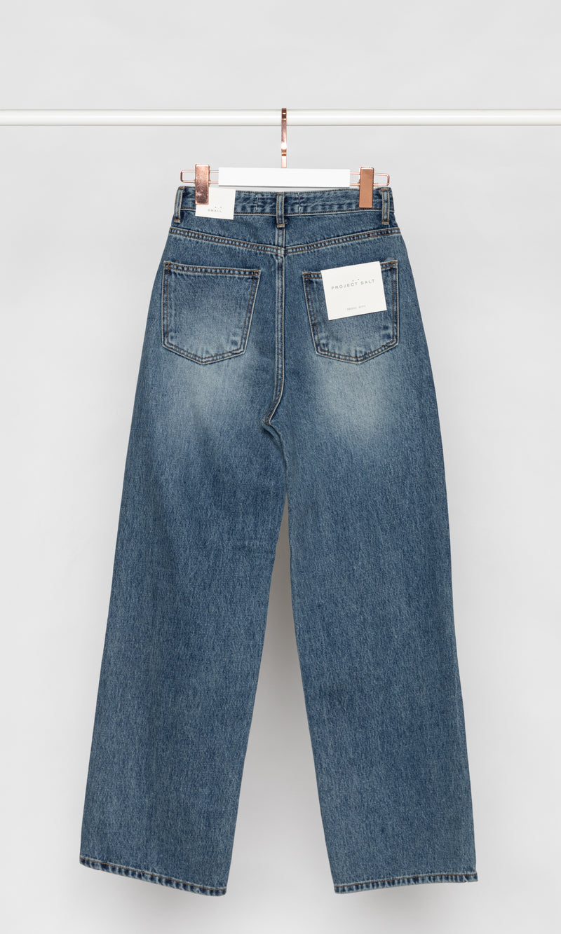 High-waisted with Small Distresses Wide Leg Jeans