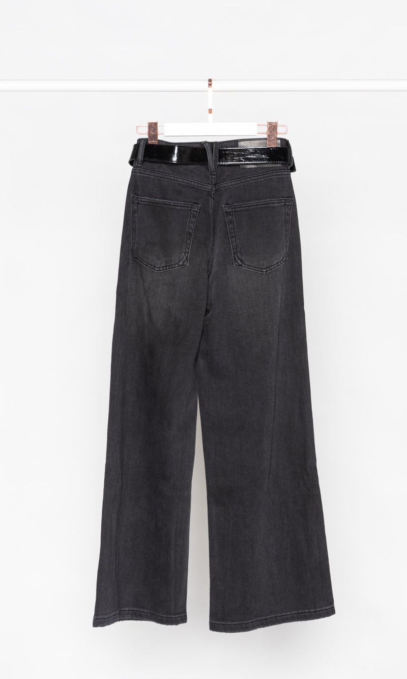 High-waisted Wide Leg Jeans with Belt