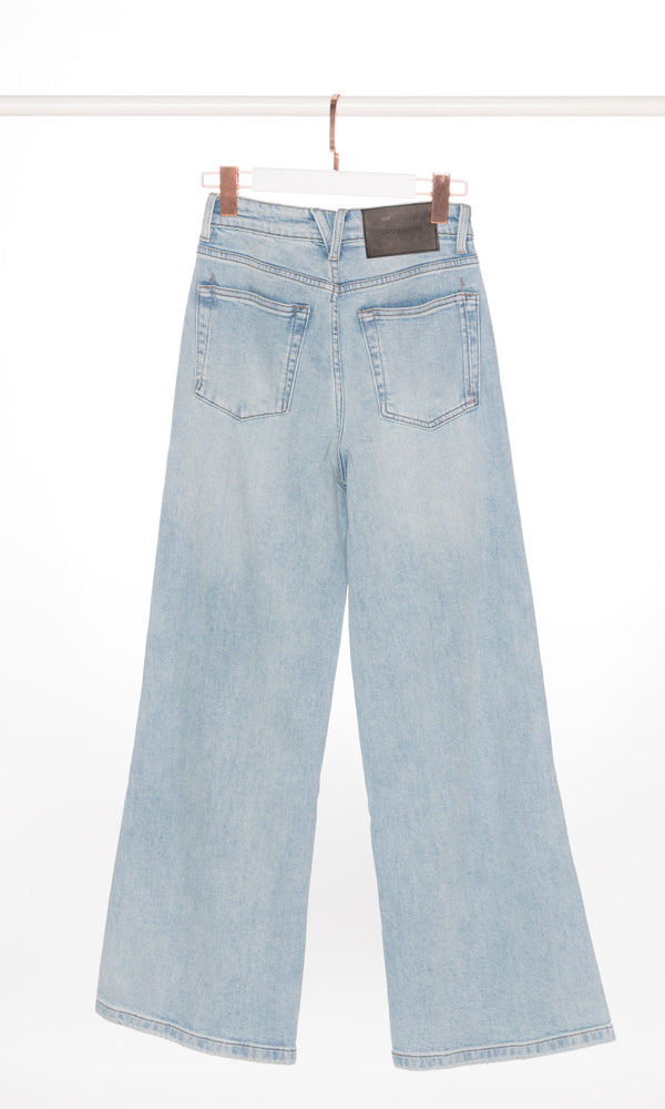 Light Washed Wide Leg Jeans