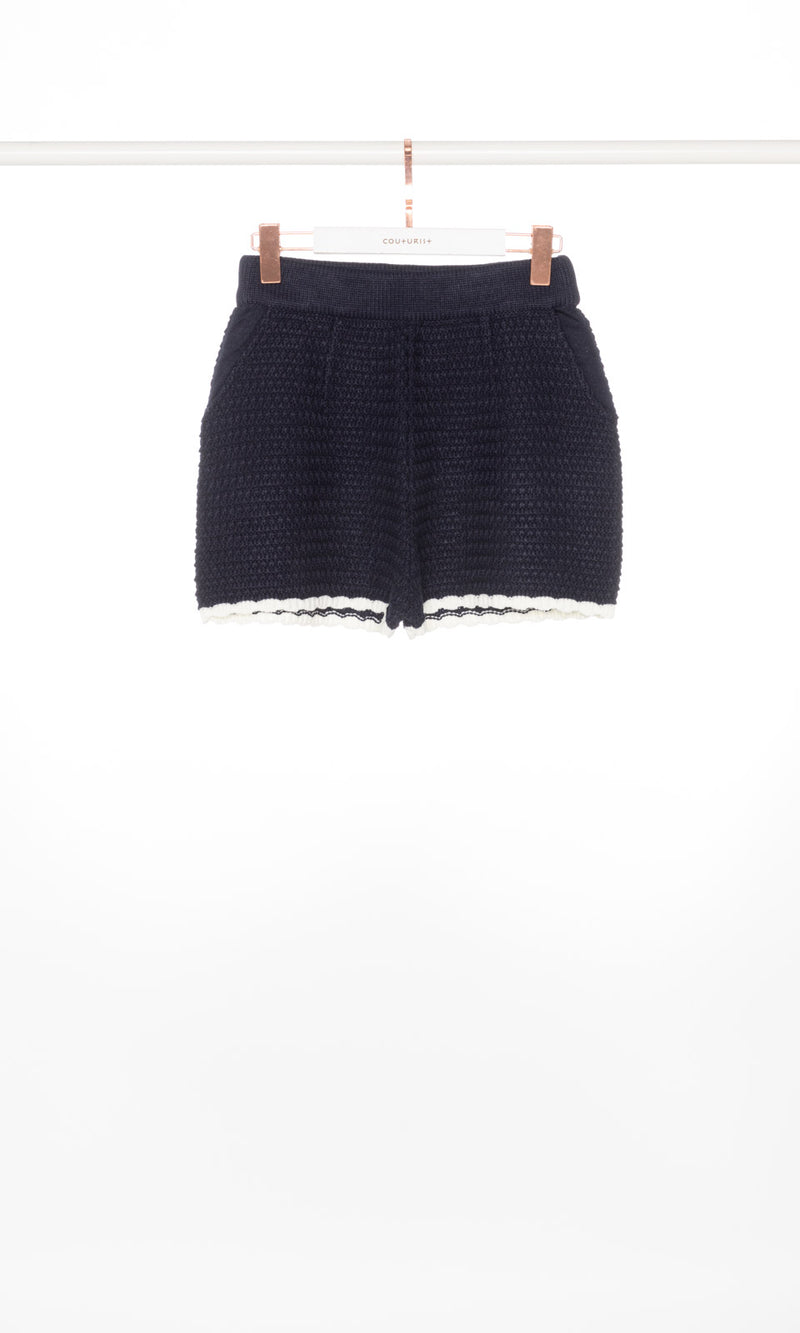 High-waisted Contrasting Edges Knit Shorts