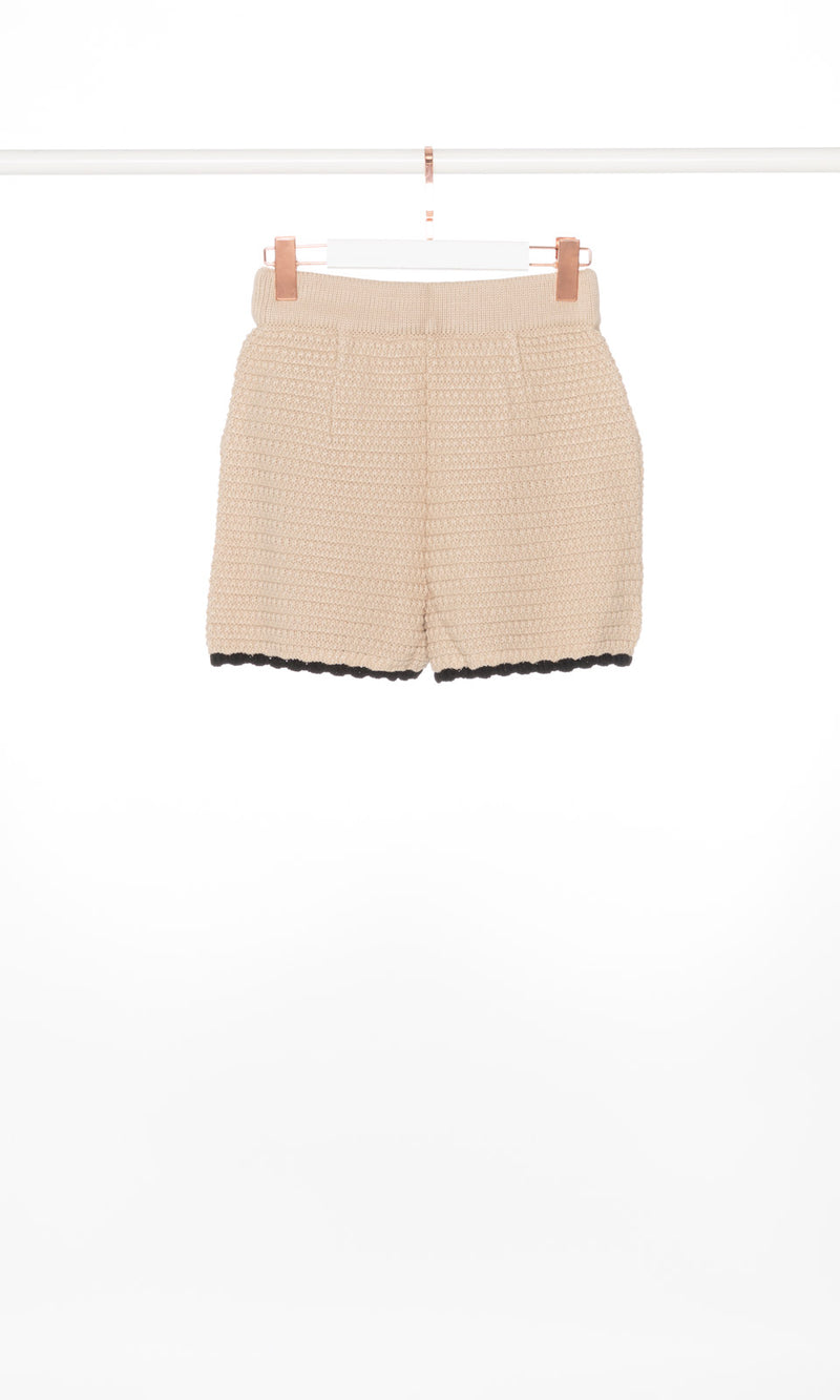 High-waisted Contrasting Edges Knit Shorts