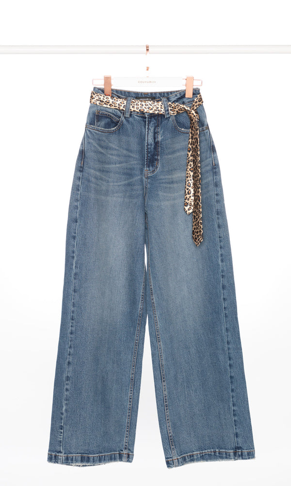High-waisted Wide Leg Jeans with Leopard Scarf
