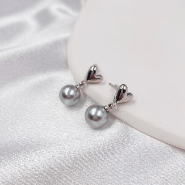 Mini Heart with Grey Pearl Earrings