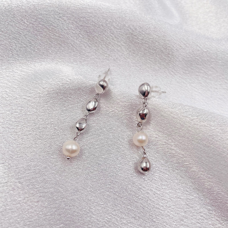 Metal Balls with Single Pearl Earrings