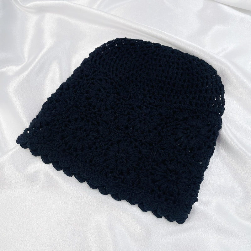 Two-layered Flower Knit Bucket Hat