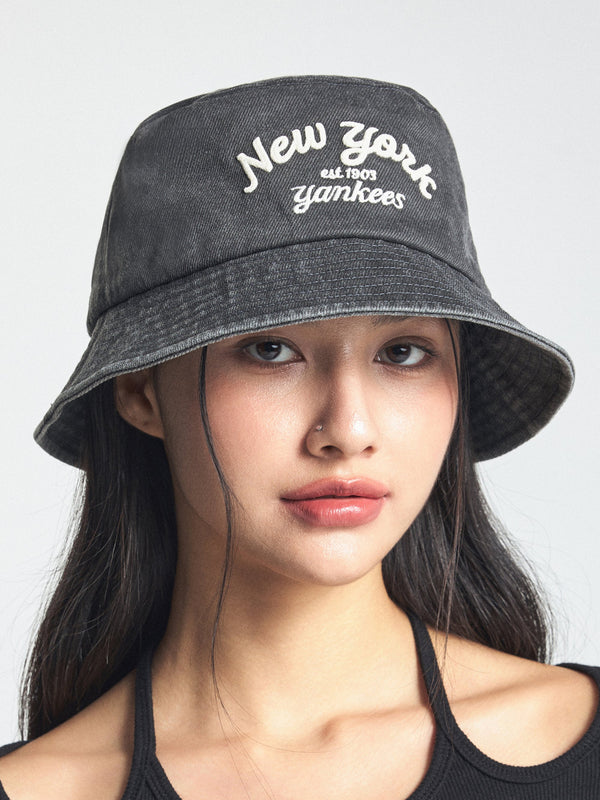 Varsity Lettering Pigment Bucket Hat NY Yankees Charcoal