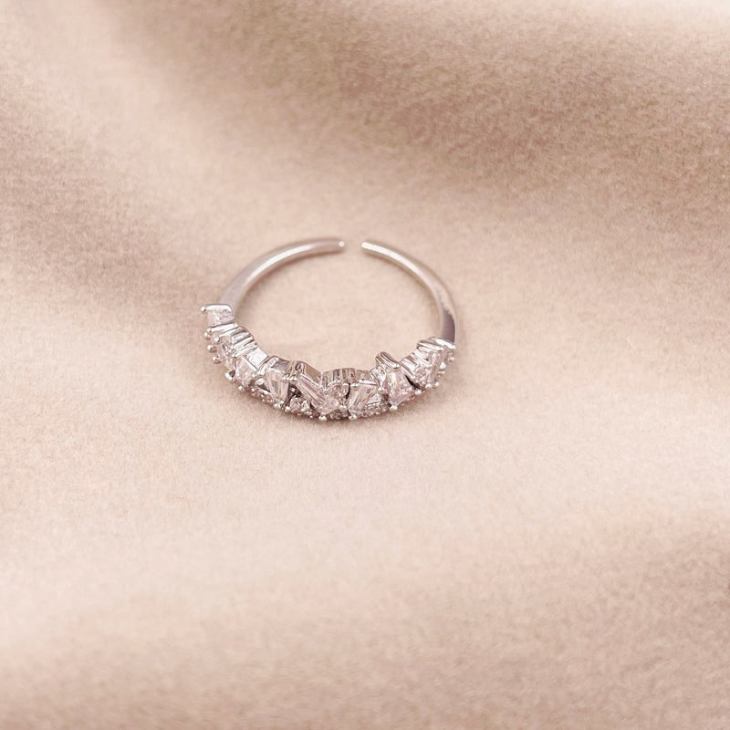 Asymmetrical Rhinestone Open Ring