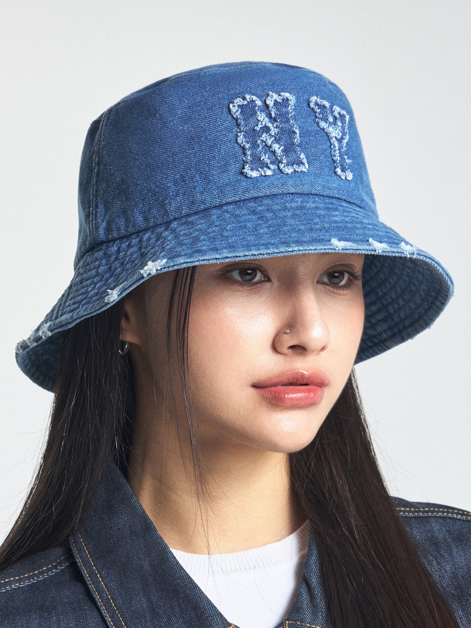 ★MLB Korea★ Basic Coopers Denim Bucket Hat NY LBlue 3AHTDS Basic Coopers Denim Bucket Hat NY Yankees Blue | MLB | Couturist