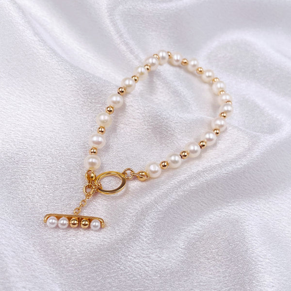 Pearl Chain with T Knot Bracelet