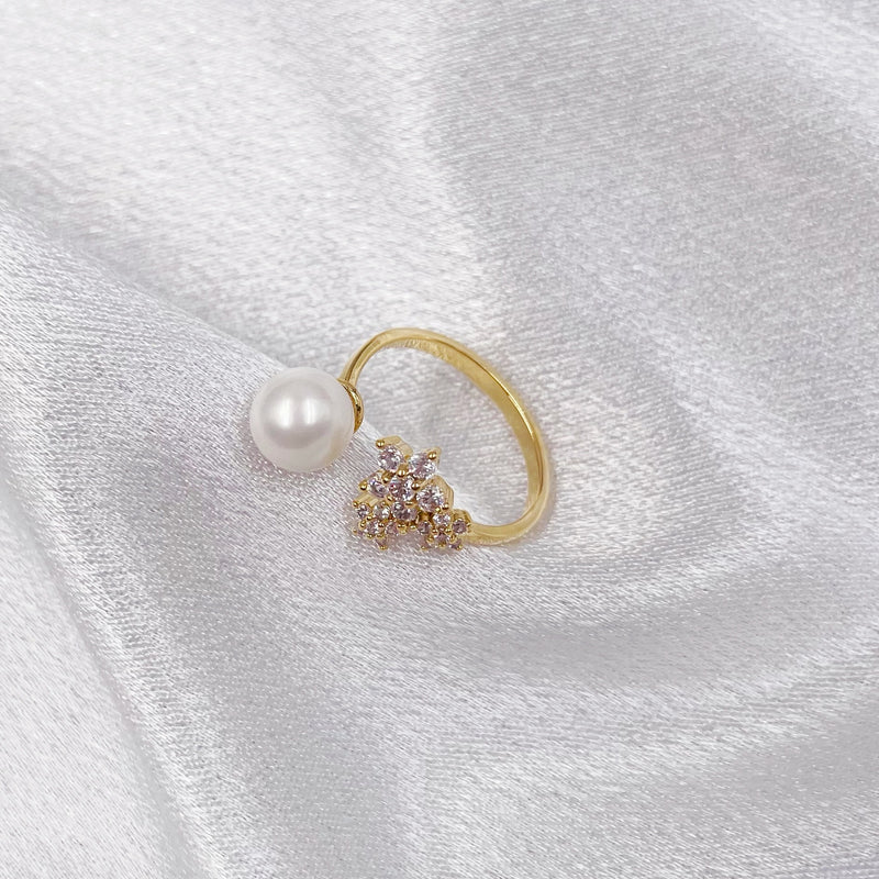 Big Pearl with Rhinestone Triangle Open Ring