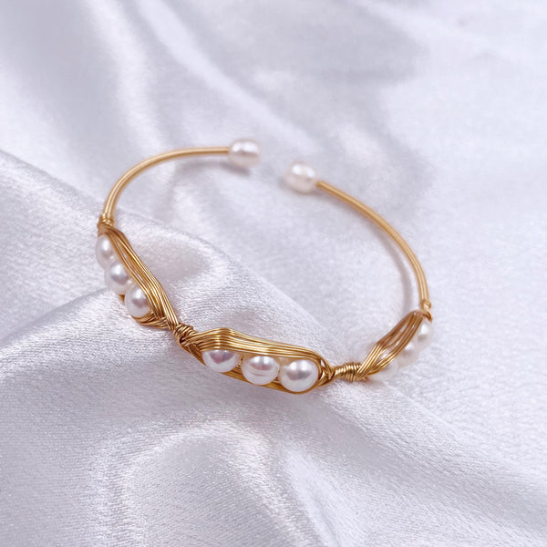 Triple Pearls Cluster Open Bangle