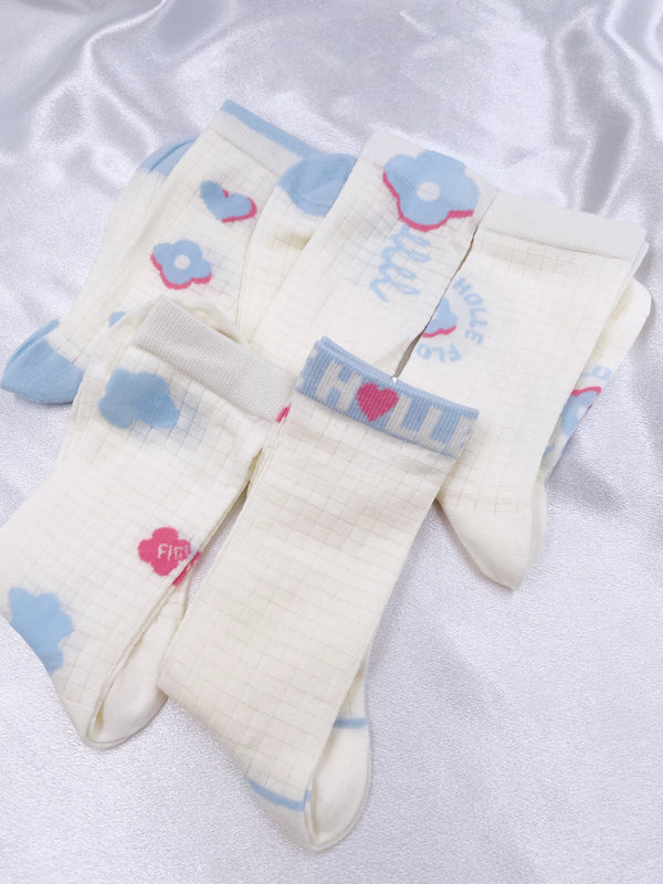 Assorted Blue Flower Over-the-Ankle Socks