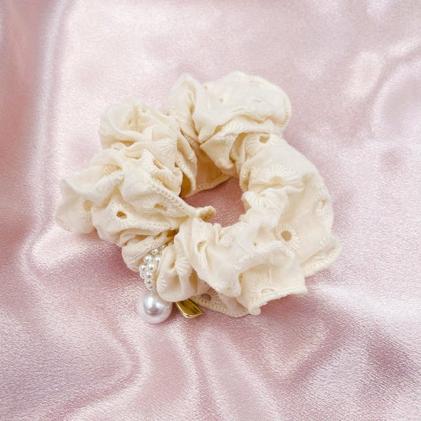 Cotton Lace with Pearl Scrunchie