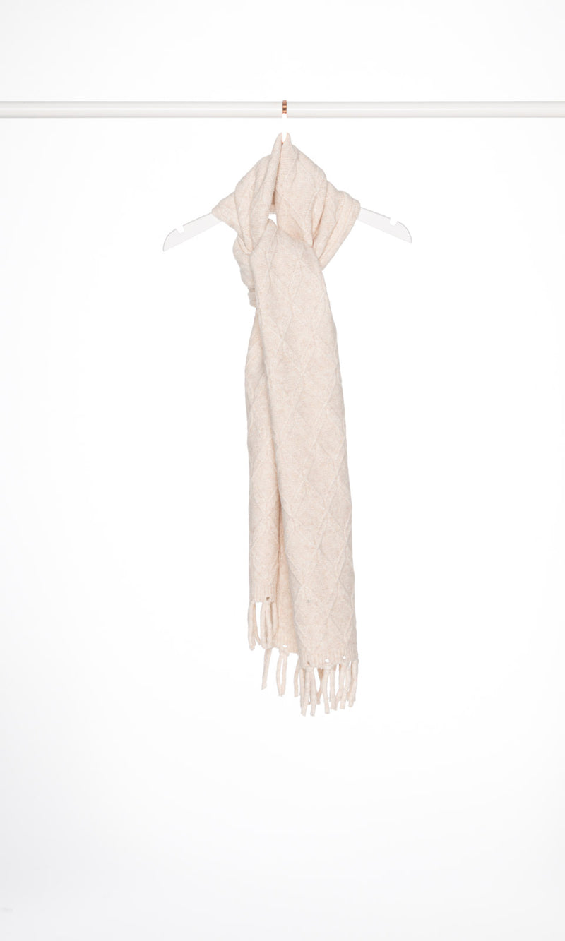 Diamond Pattern Knit Scarf with Tassel