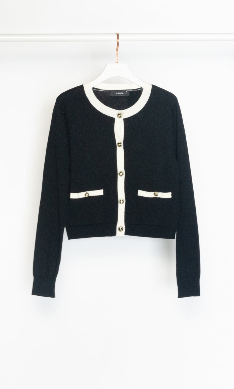 Contrasting Edge with Pearl Buttons Cardigan