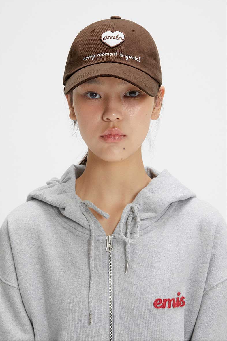 Heart Wappen Ball Cap Brown