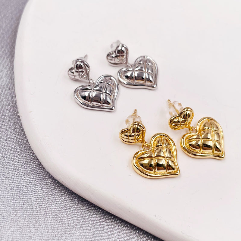 Diamond Pattern Heart Earrings