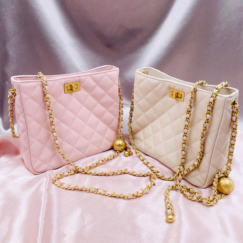 Quilted Purse with Adjustable Chain