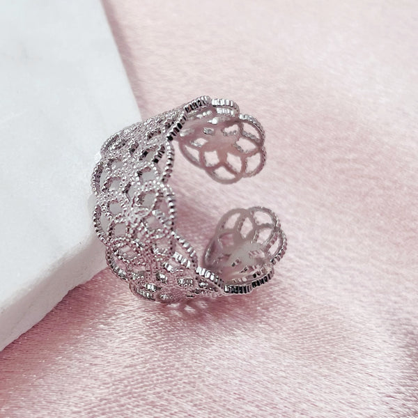 Lace Pattern Wide Band Ring