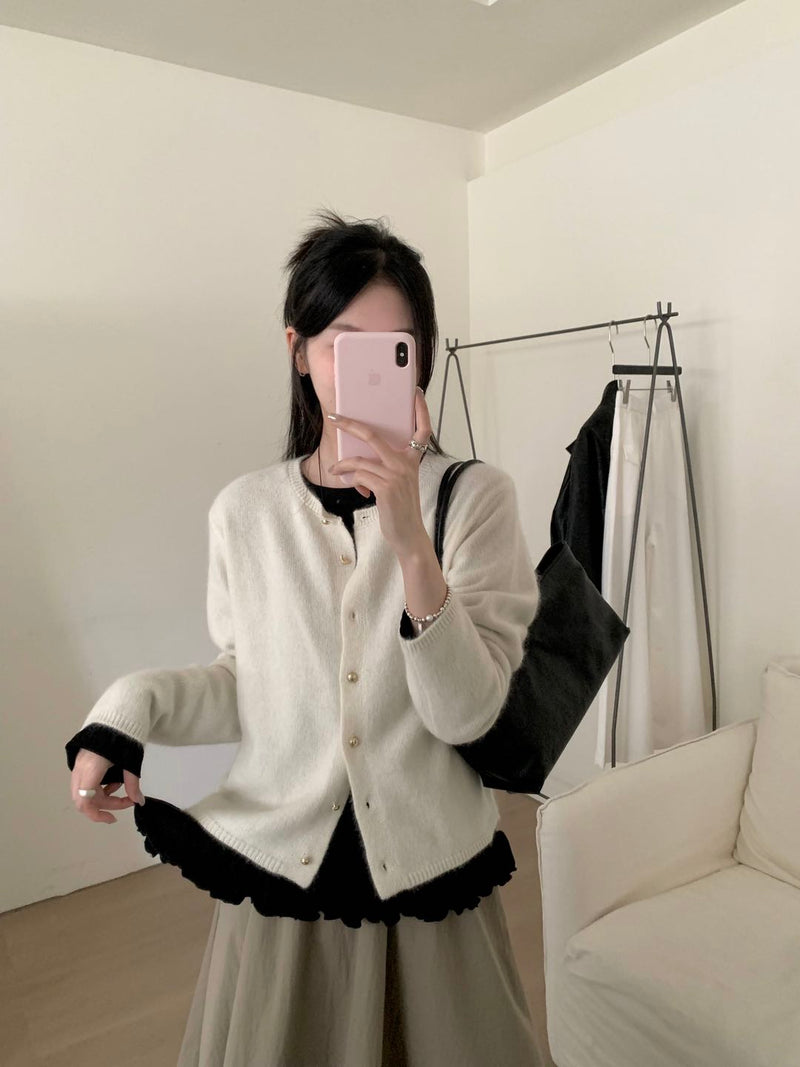 Gold Buttons Knit Cardigan