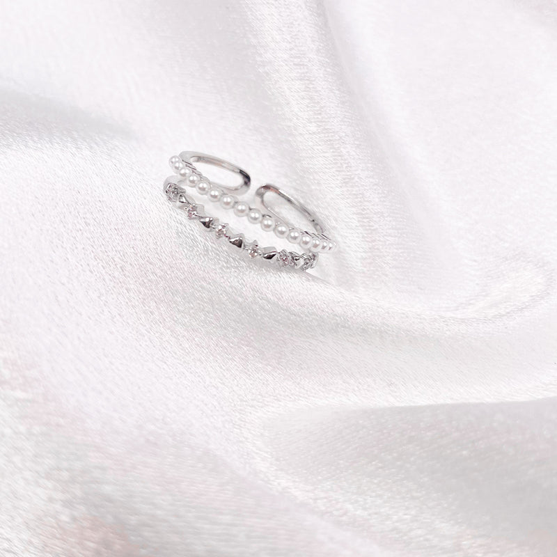 Two-layered Mini Hearts and Rhinestones and Pearl Ring