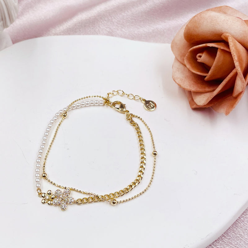 Two-layered Pearls with Rhinestone Flower Bracelet