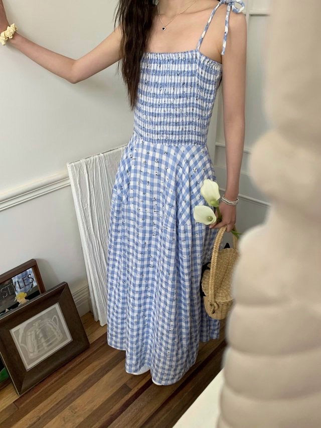 Tie Straps Smocked Maxi Dress