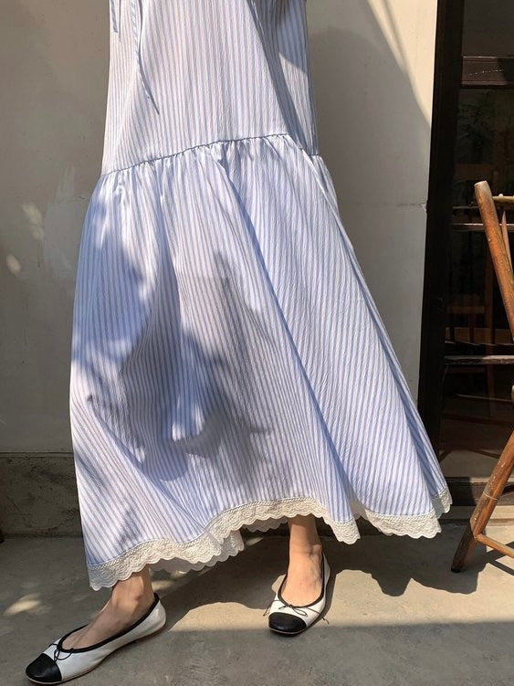 Front Tie Stripe Flare Maxi Dress