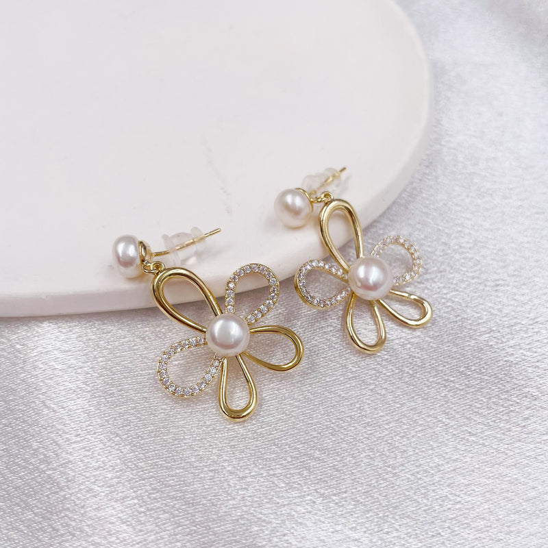 Rhinestone Metal Flower with Pearls Earrings
