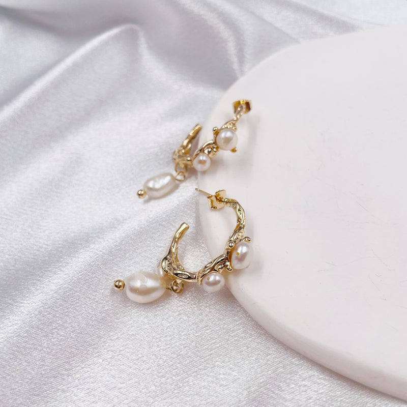 Irregular Pearls Open Hoop Earrings