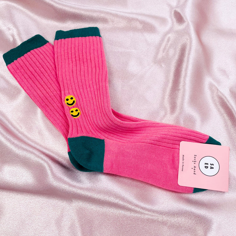 Contrasting Edges with Smily Faces Socks
