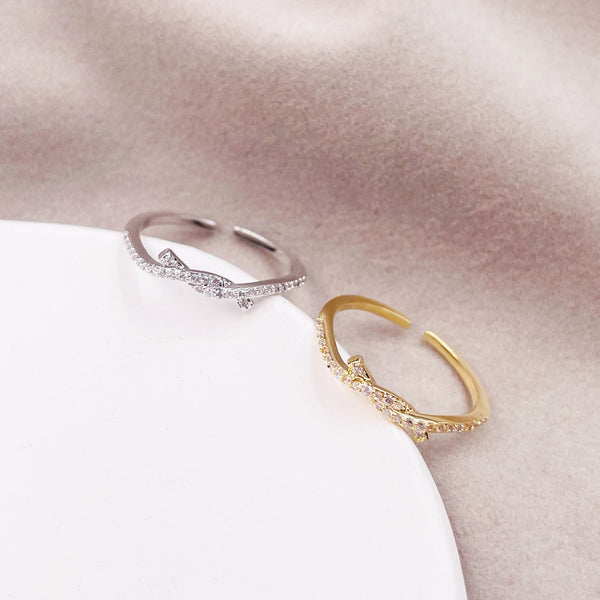 Rhinestone Twisted Cross Ring