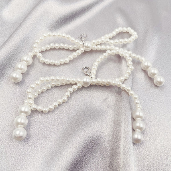 Bottom Triple Big Pearls Bow Shoe Lace Chain
