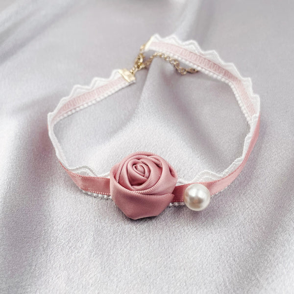 Ribbon Rose with Pearl Choker