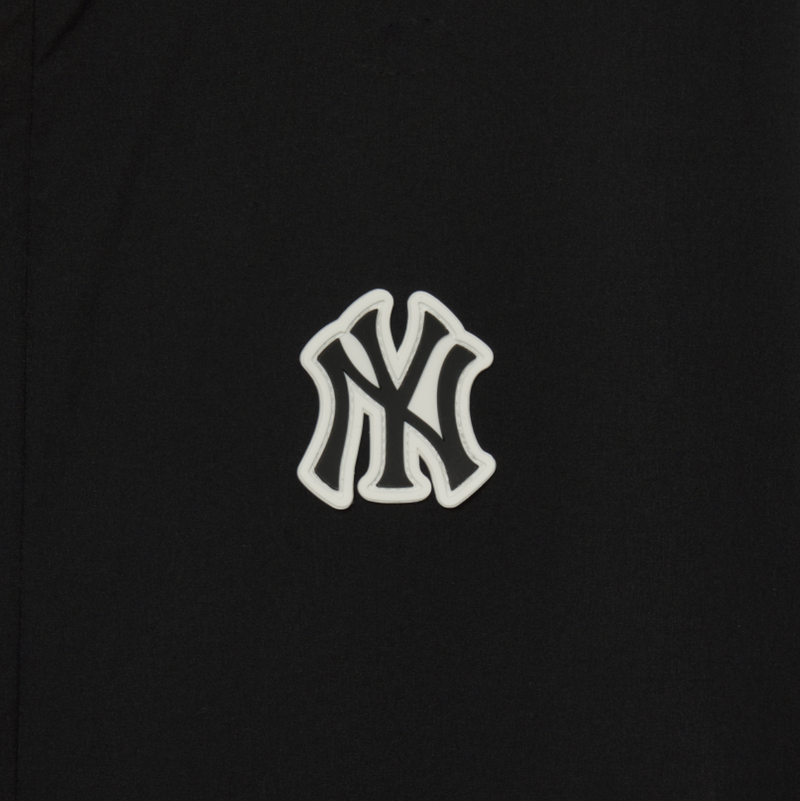 Basic Medium Logo Windbreaker
