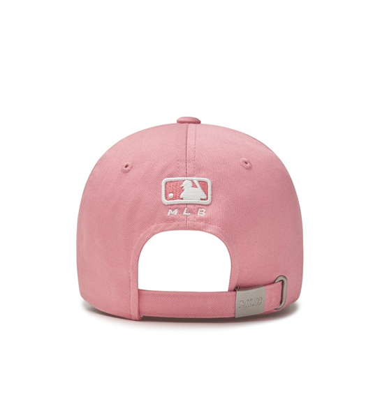 Cursive Lettering Unstructured Ball Cap New York Yankees Pink