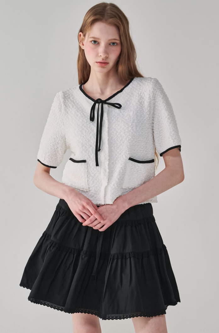 Line Puffy Short Blouse