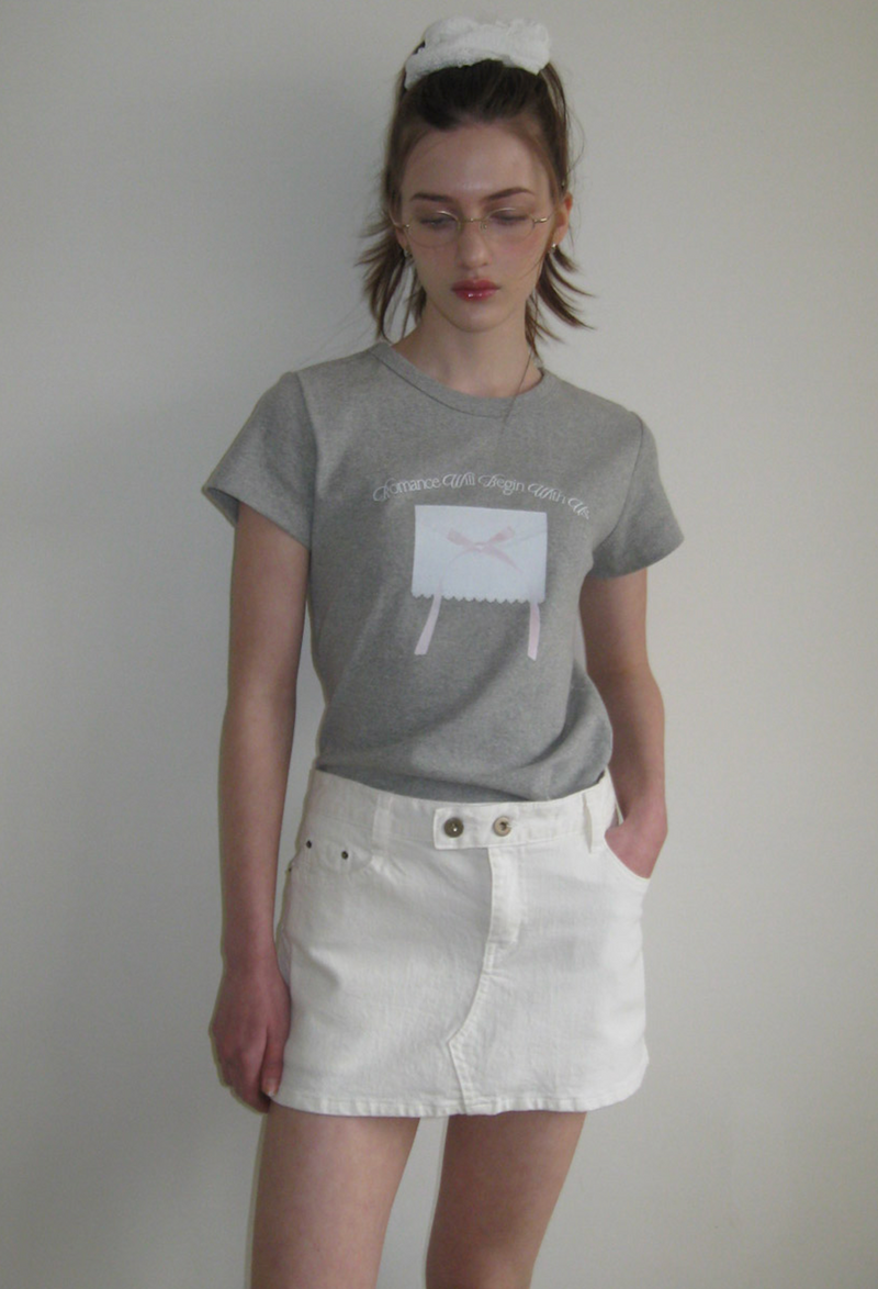 Ribbon Letter Slim T-shirts Grey