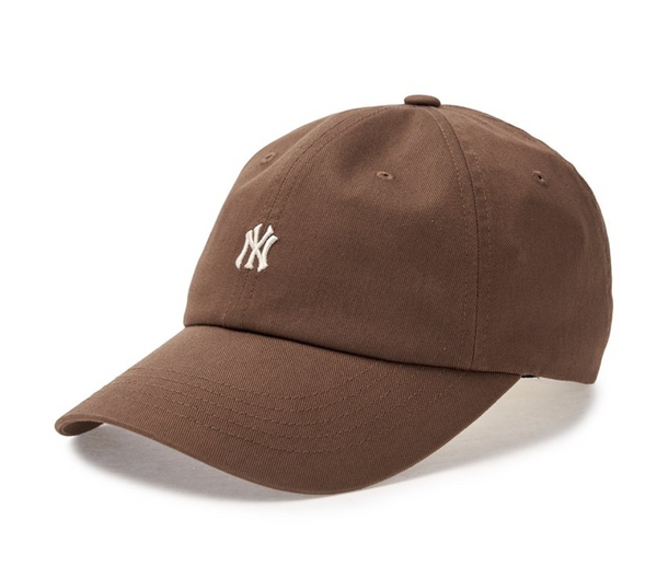 Nanologo Unstructured Ball Cap NY Yankees Brown