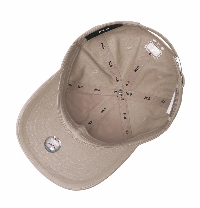 Rookie Unstructured Ball Cap NY Yankees Beige