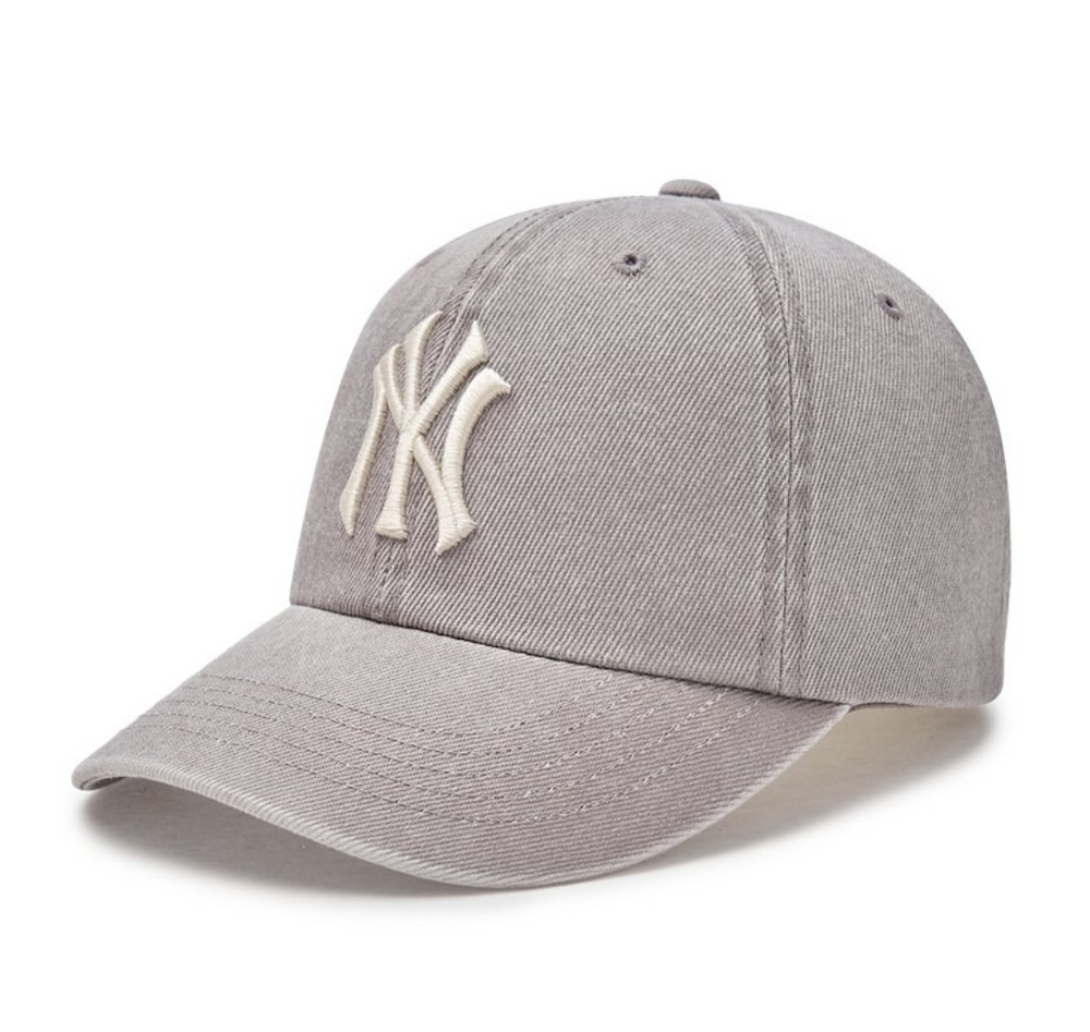 MLB | Couturist