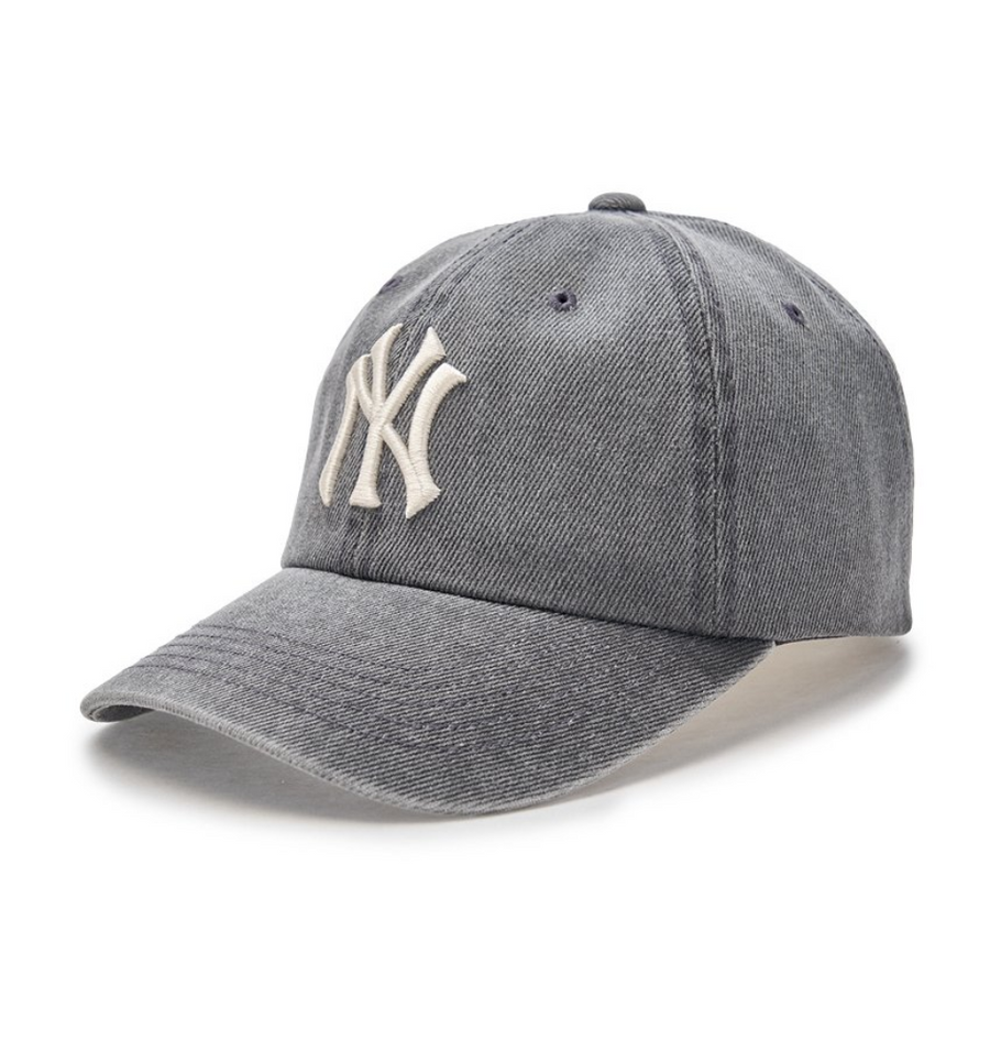 MLB | Couturist