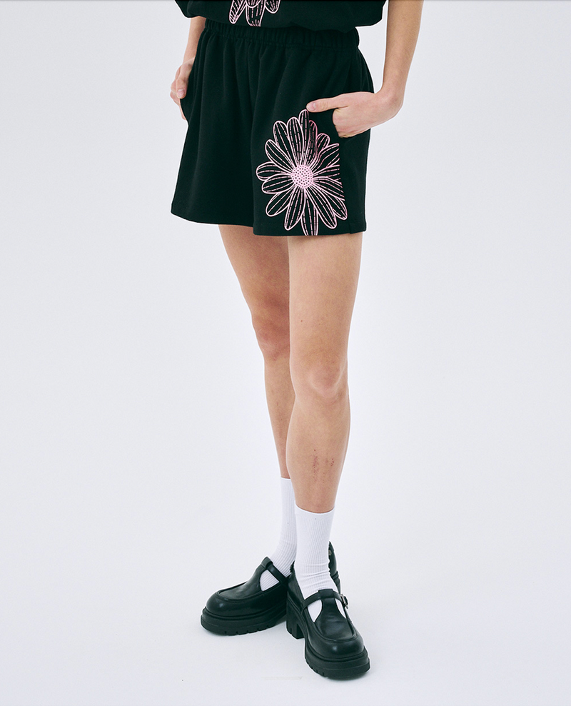 Sweat Shorts Flower Black Pink