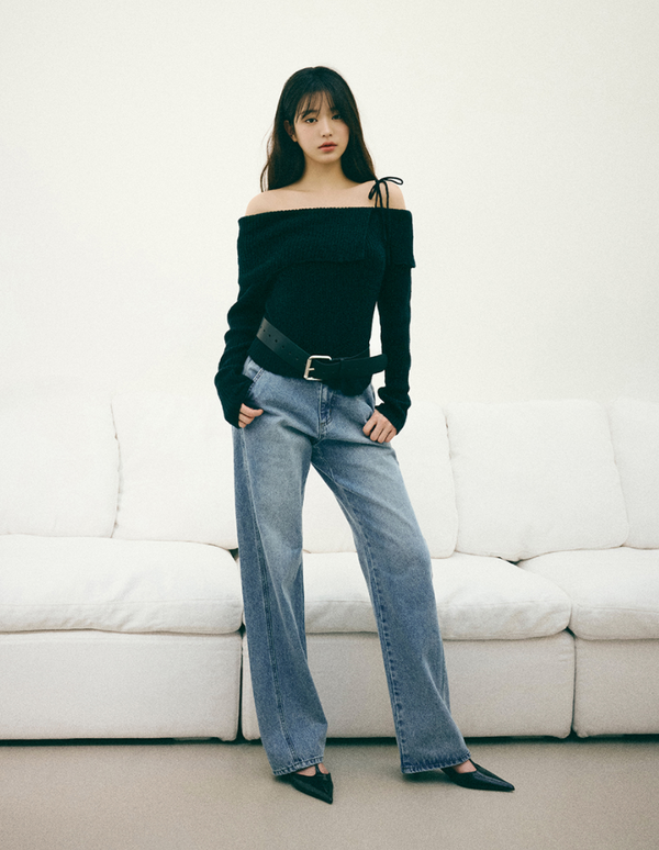 Mohair Wool Blended Off Shoulder Knit Black