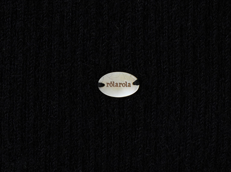 Mohair Wool Blended Off Shoulder Knit Black