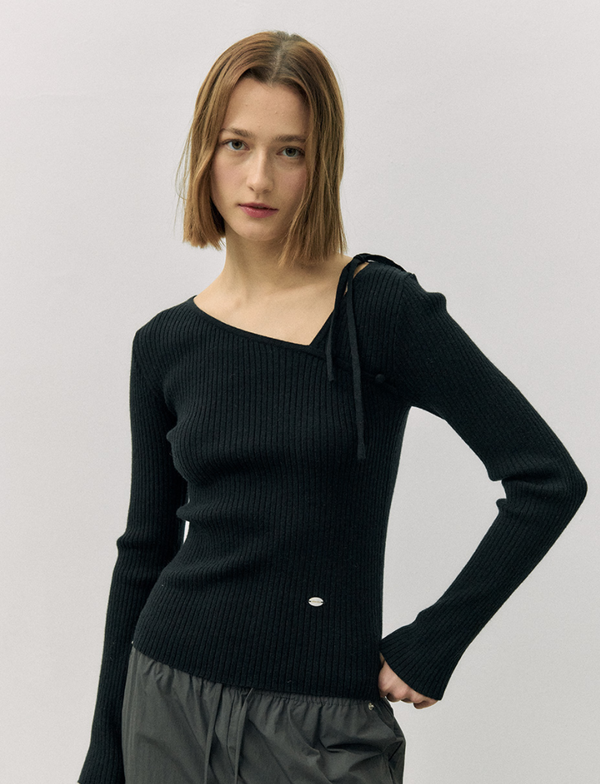 Cut Out Ribbon Knit Black