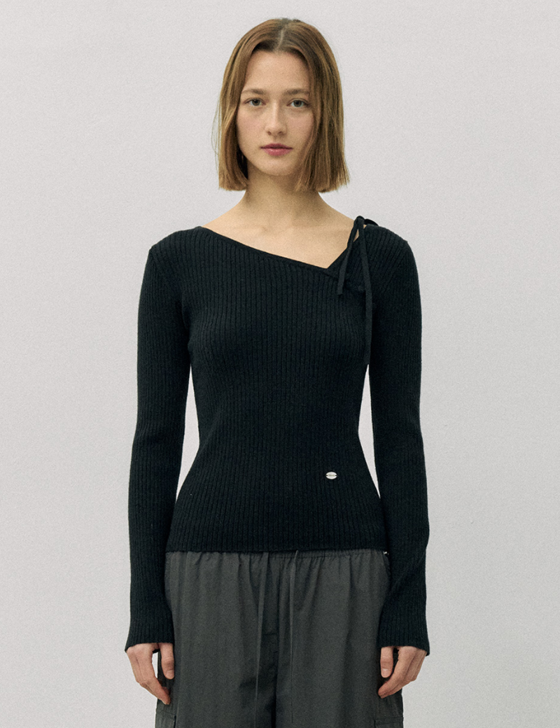 Cut Out Ribbon Knit Black